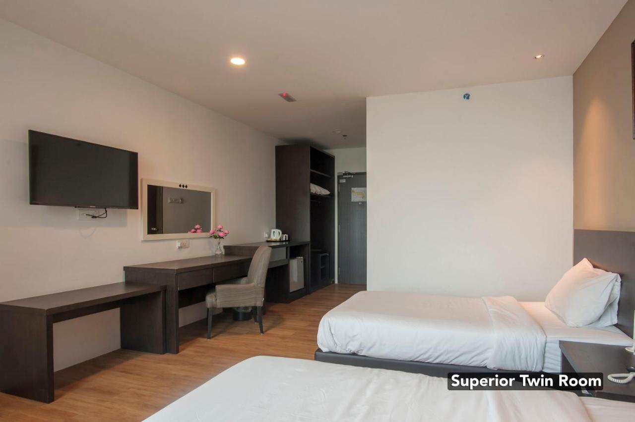 ซัมมิต ซิกเนเจอร์ โฮเต็ล โอยูจี กัวลาลัมเปอร์ Hotel ภายนอก รูปภาพ