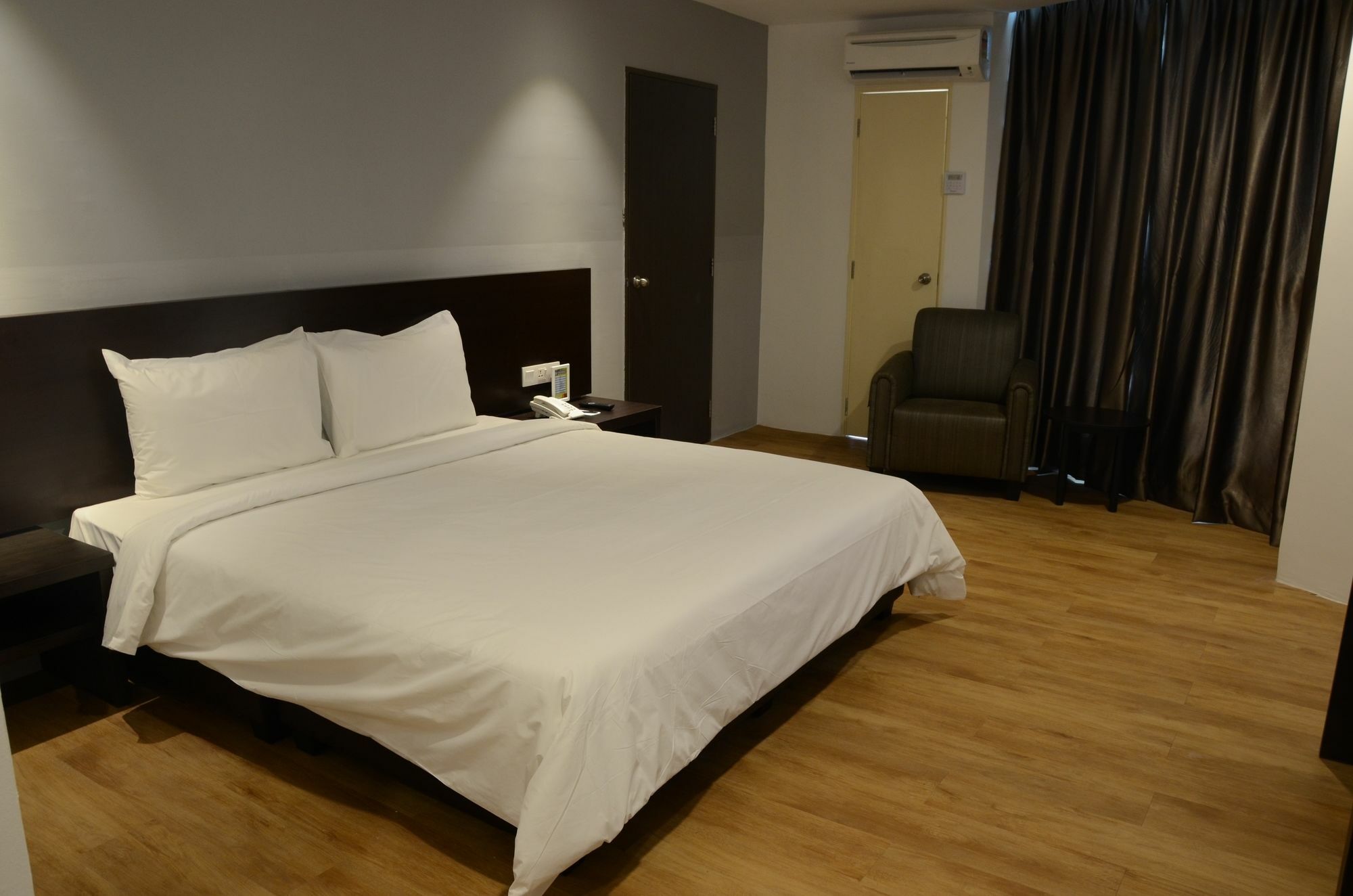 ซัมมิต ซิกเนเจอร์ โฮเต็ล โอยูจี กัวลาลัมเปอร์ Hotel ภายนอก รูปภาพ